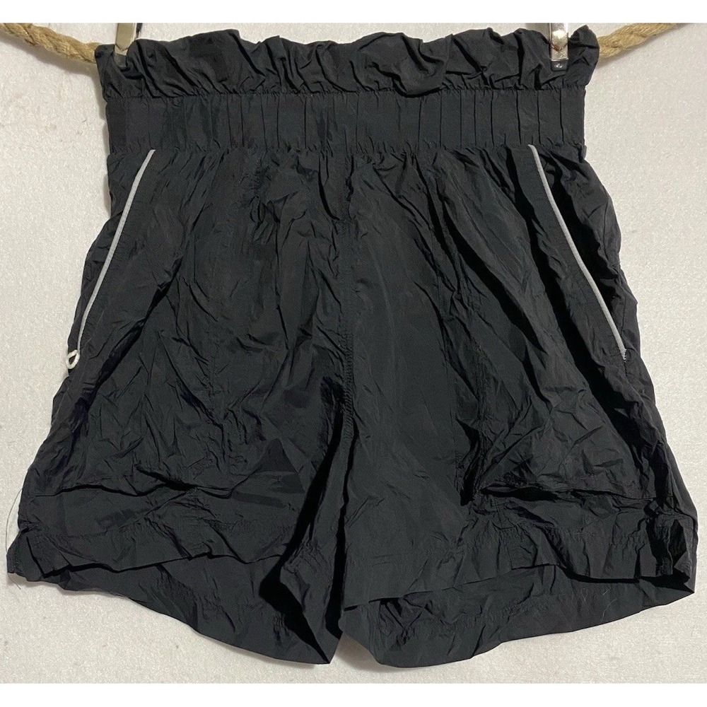 Fabletics Oasis High Waisted 6" Shorts Black/White Womens Size Small